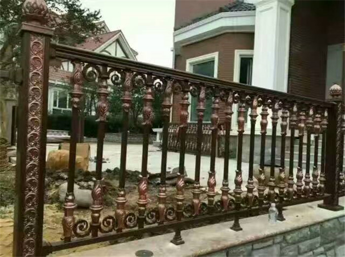 阳台铝艺栏杆